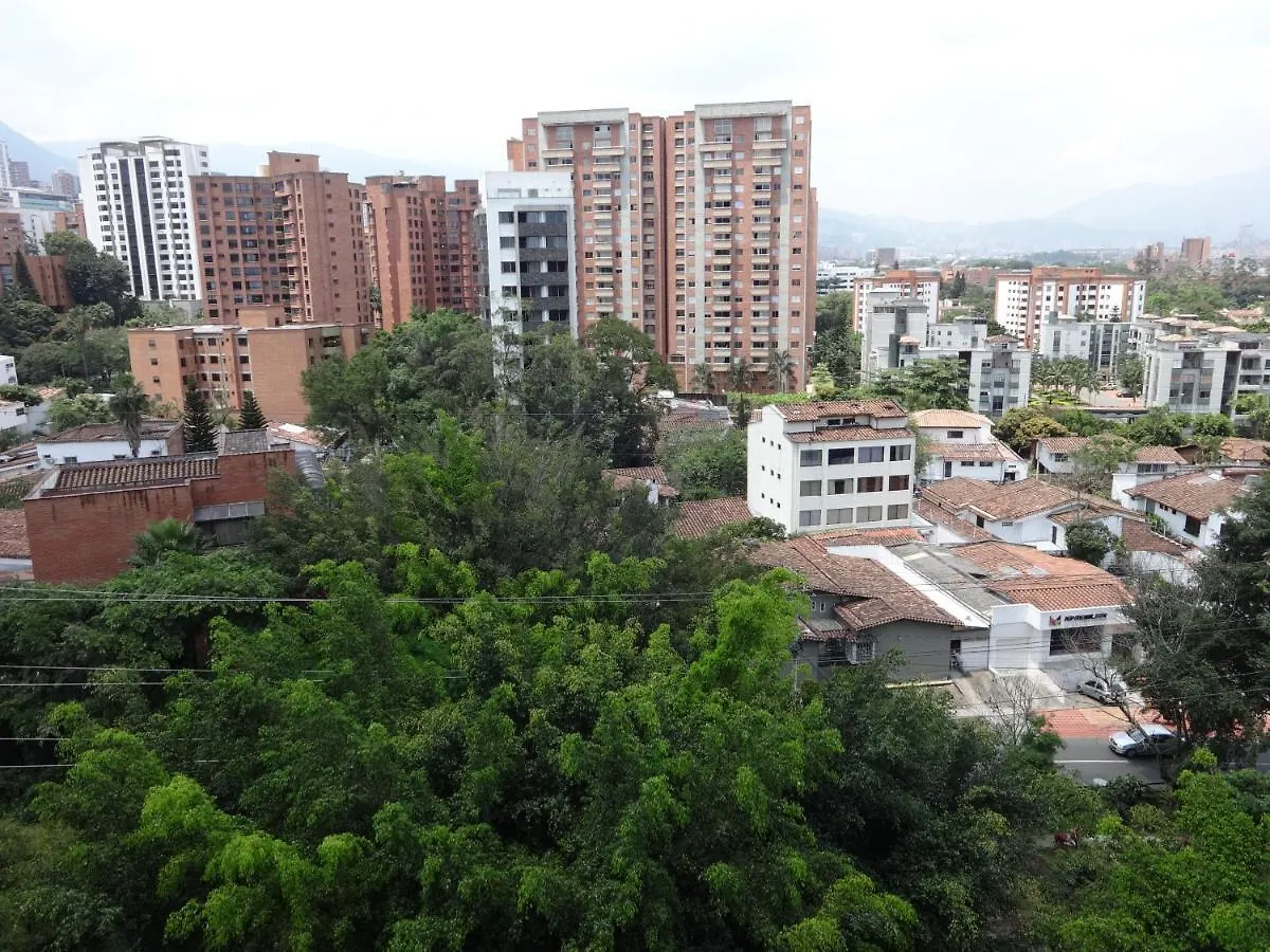 Appartamento Amoblados Medellin Poblado Patio Bonito
