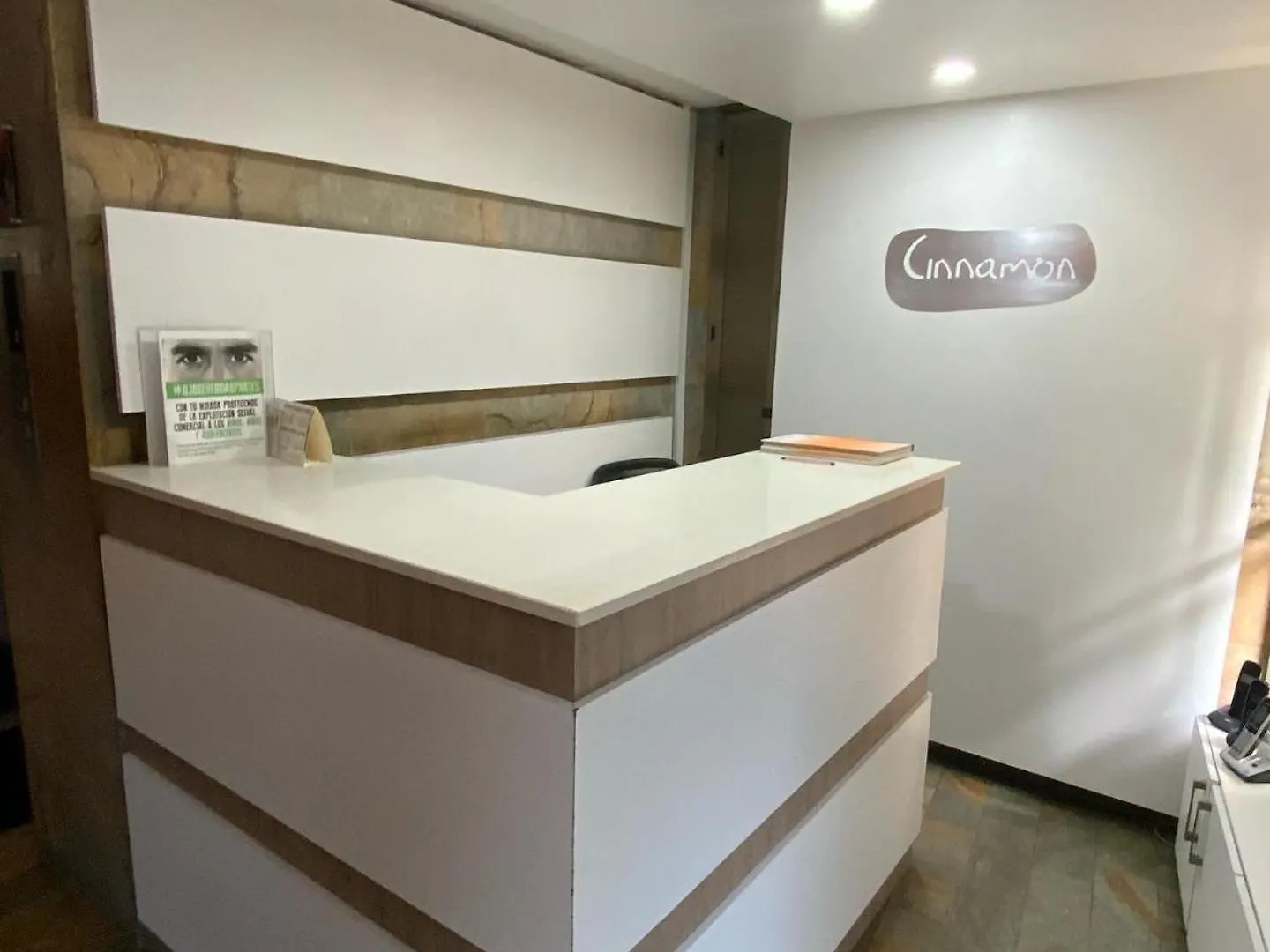 Apartamento Amoblados Medellin Poblado Patio Bonito