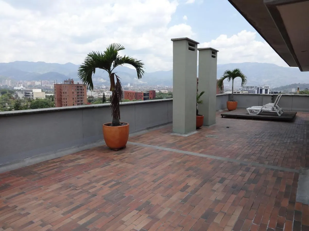 Amoblados Medellin Poblado Patio Bonito Apartment